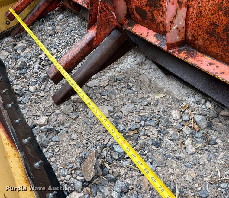 image for item EC8241 Snow pusher