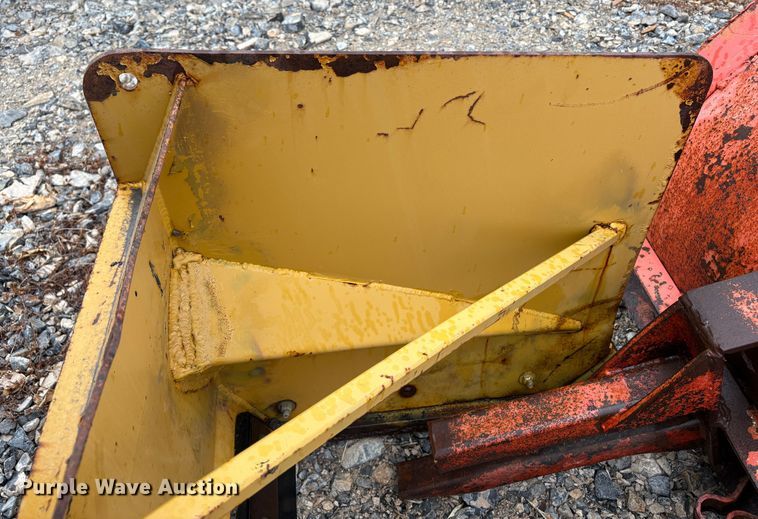 image for item EC8242 Skid steer snow pusher
