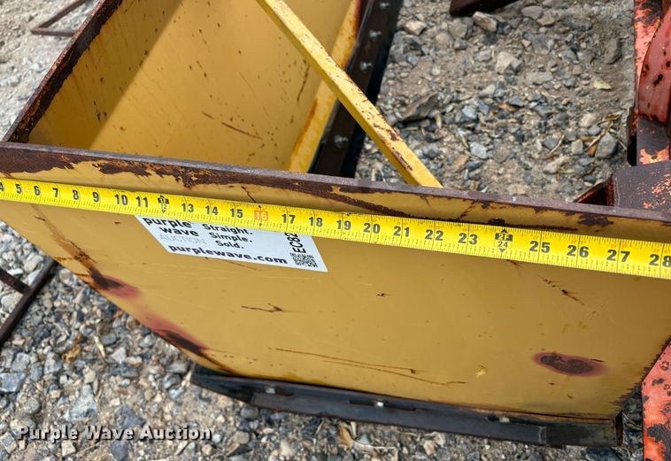 image for item EC8242 Skid steer snow pusher