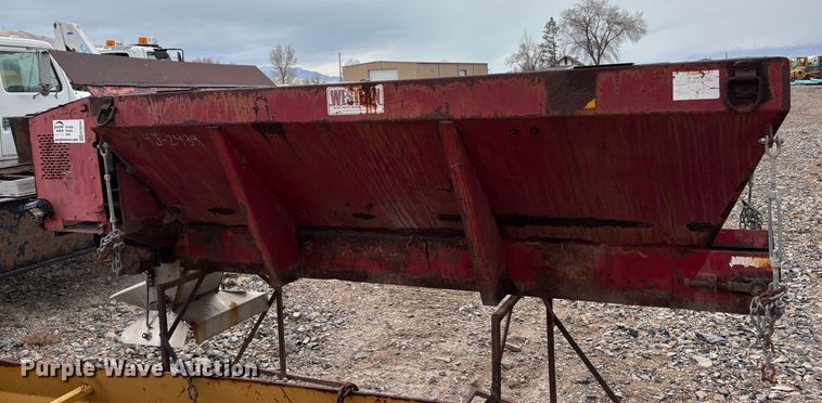 image for item EC8243 Western spreader