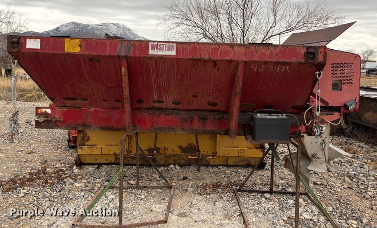 image for item EC8243 Western spreader