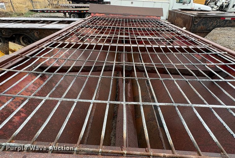 image for item EC8243 Western spreader