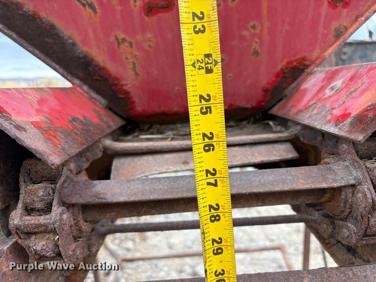 image for item EC8243 Western spreader