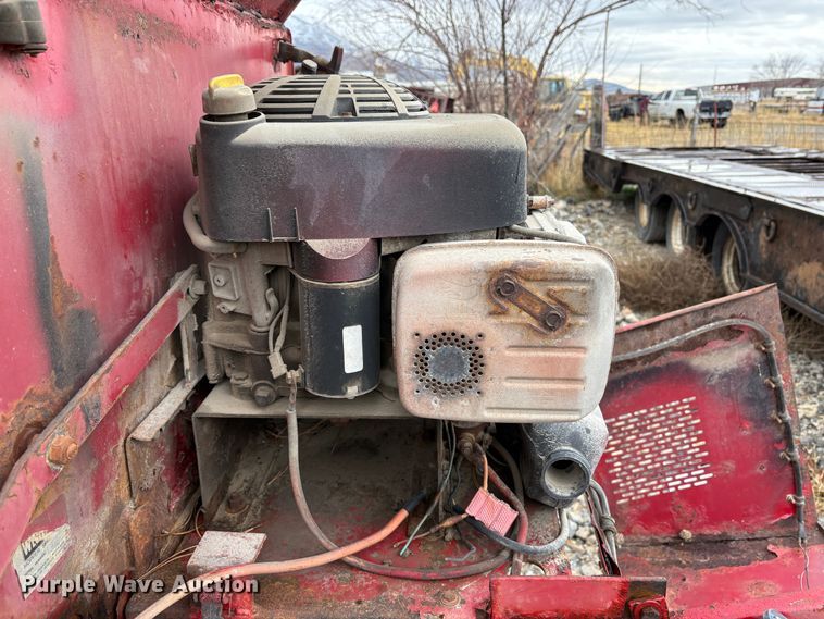 image for item EC8243 Western spreader