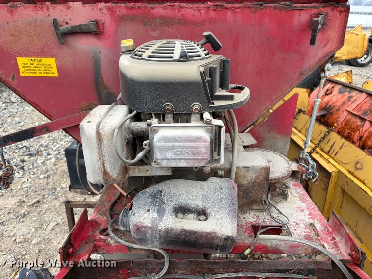 image for item EC8243 Western spreader