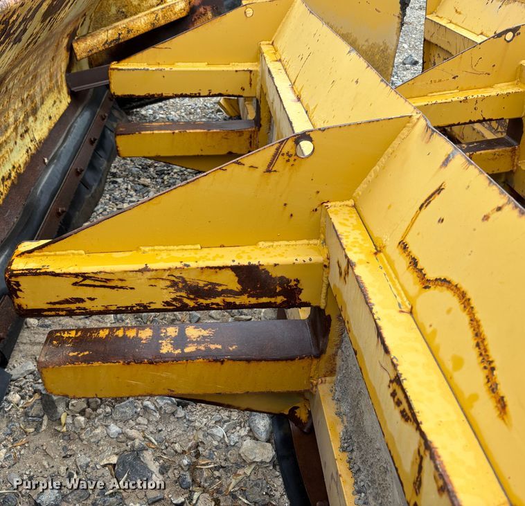 image for item EC8246 Snow pusher