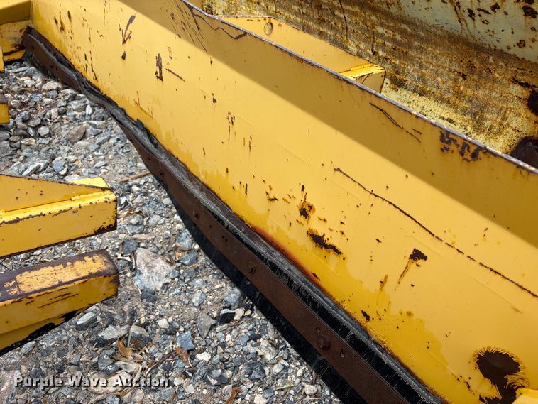 image for item EC8246 Snow pusher