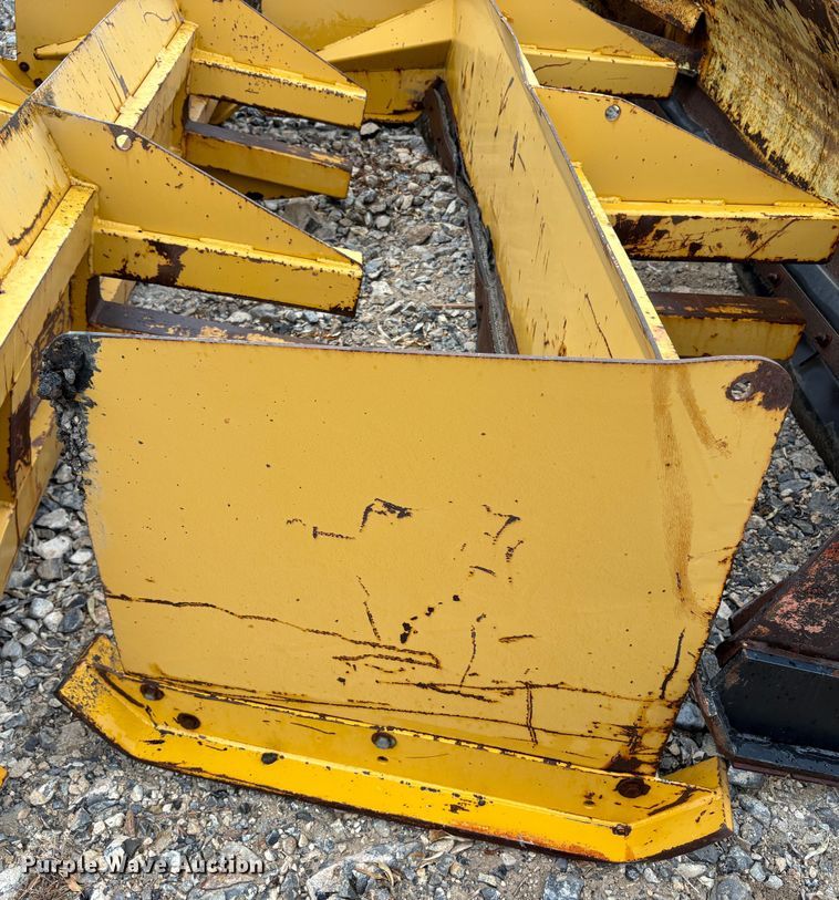 image for item EC8246 Snow pusher