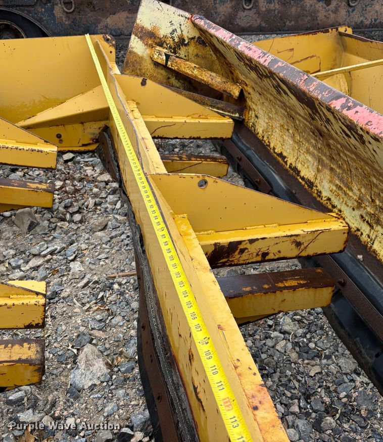 image for item EC8246 Snow pusher