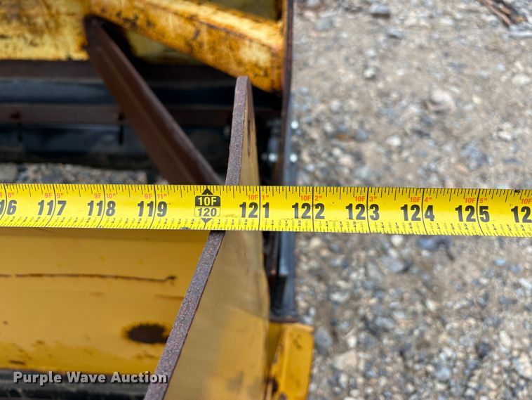 image for item EC8246 Snow pusher