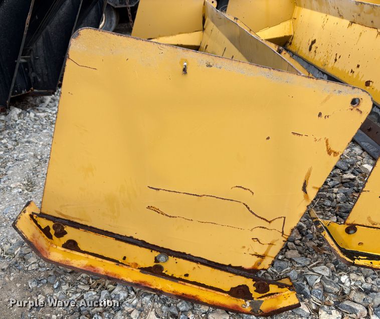 image for item EC8247 Snow pusher