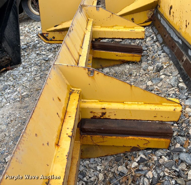 image for item EC8247 Snow pusher