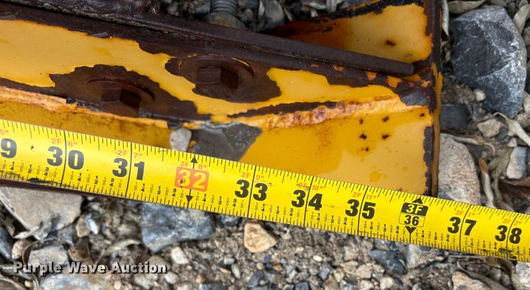 image for item EC8247 Snow pusher