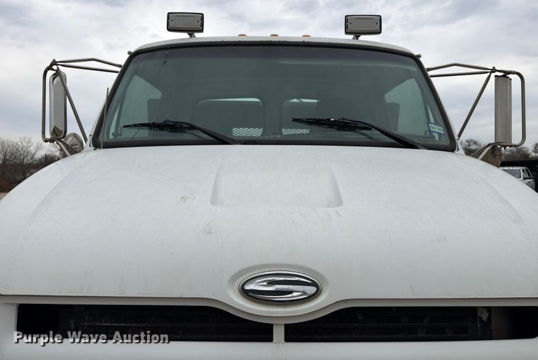 image for item ED5129 2000 Sterling L-Line flatbed truck