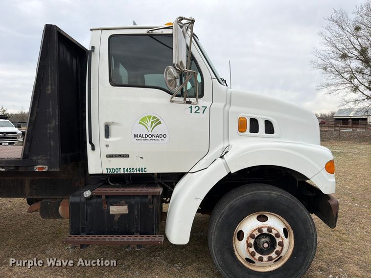 image for item ED5129 2000 Sterling L-Line flatbed truck