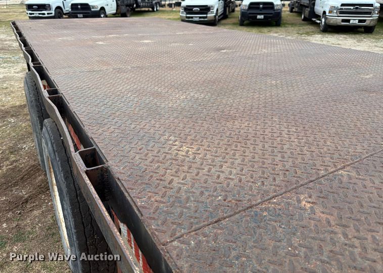 image for item ED5129 2000 Sterling L-Line flatbed truck