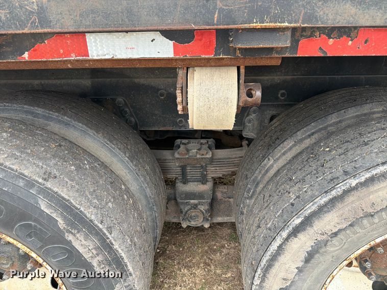 image for item ED5129 2000 Sterling L-Line flatbed truck