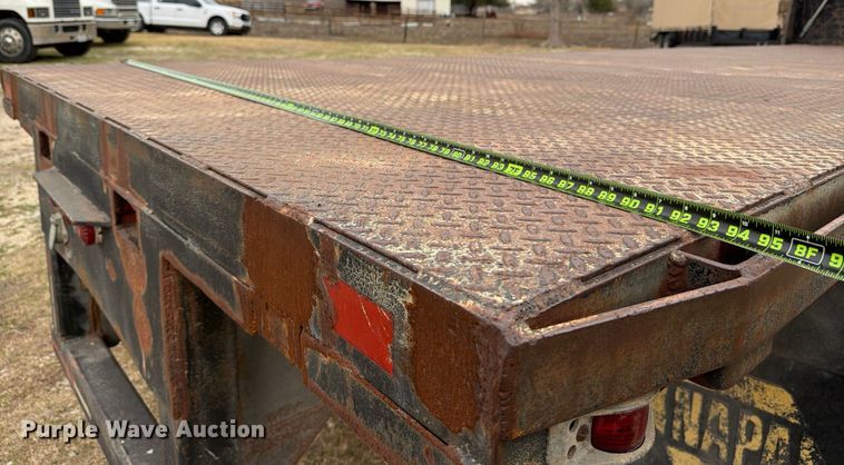 image for item ED5129 2000 Sterling L-Line flatbed truck