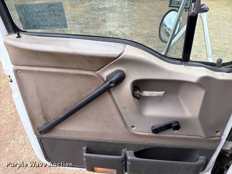 image for item ED5129 2000 Sterling L-Line flatbed truck