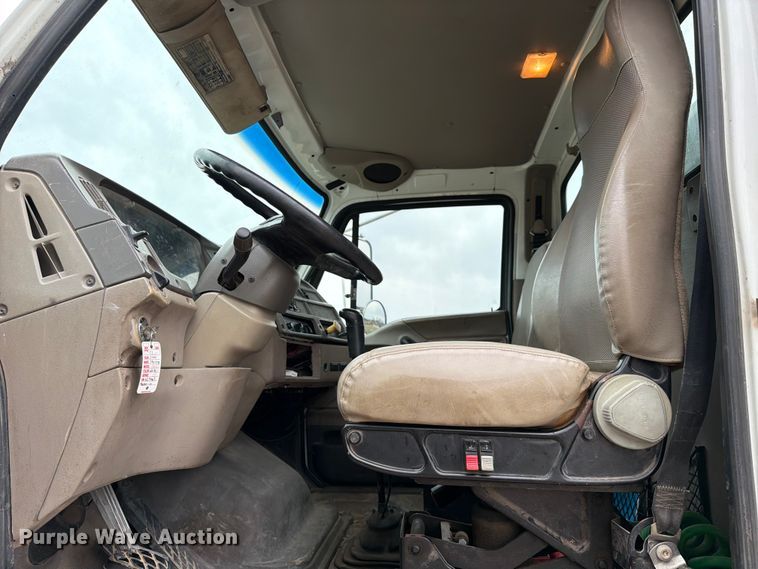 image for item ED5129 2000 Sterling L-Line flatbed truck