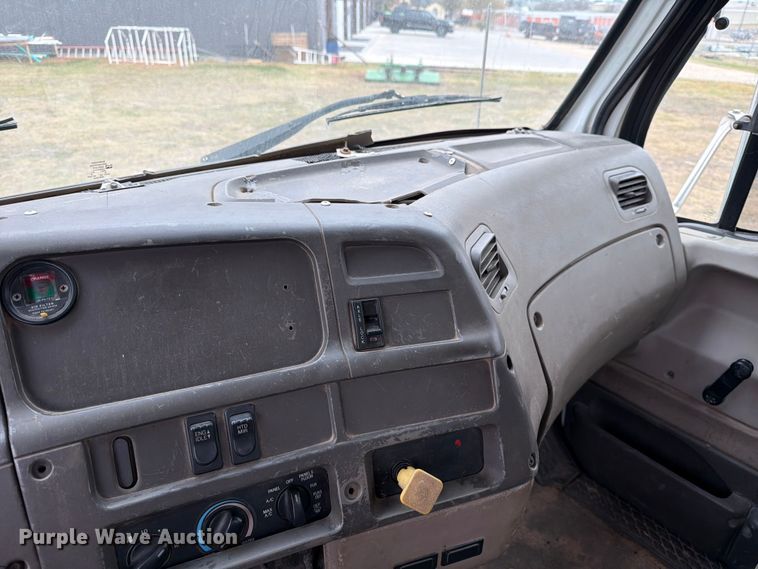 image for item ED5129 2000 Sterling L-Line flatbed truck