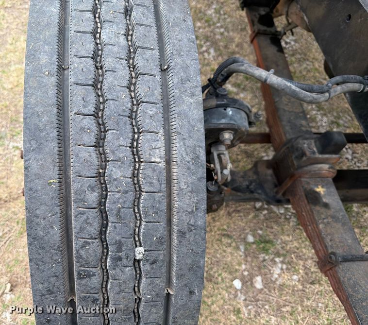 image for item ED5129 2000 Sterling L-Line flatbed truck