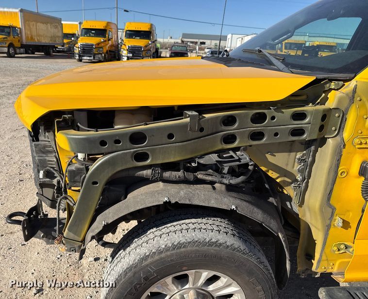 image for item EE3435 2022 Ford F350 Super Duty utility bed pickup truck