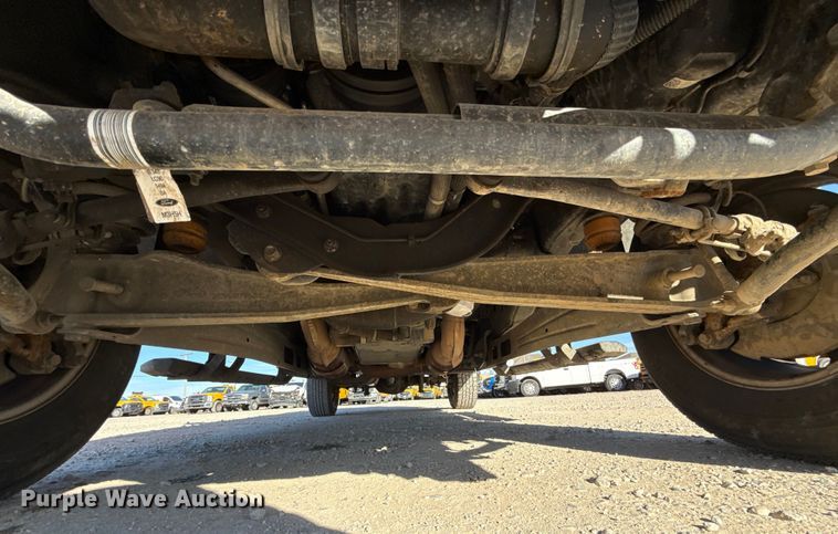 image for item EE3435 2022 Ford F350 Super Duty utility bed pickup truck