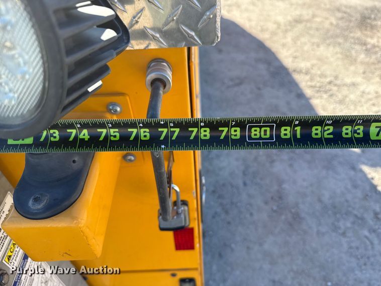 image for item EE3435 2022 Ford F350 Super Duty utility bed pickup truck