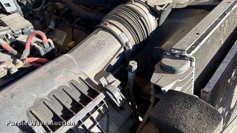 image for item EE3435 2022 Ford F350 Super Duty utility bed pickup truck