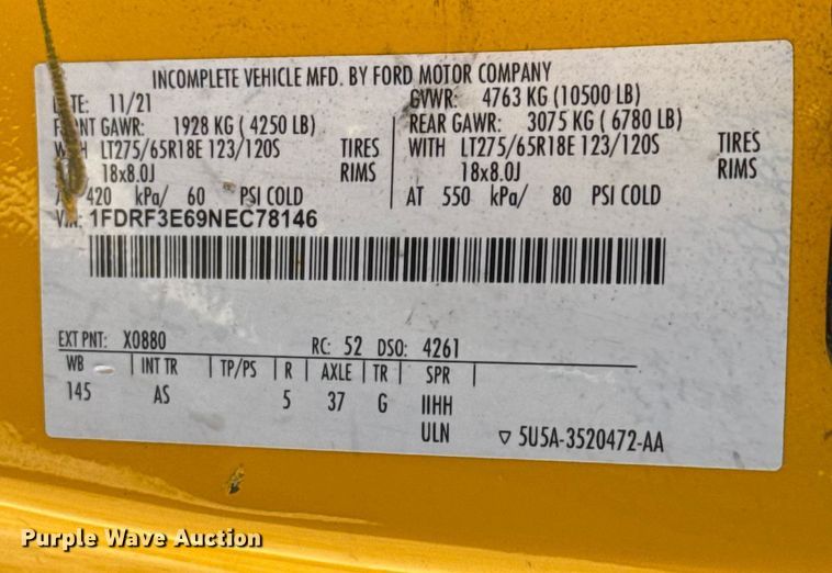 image for item EE3435 2022 Ford F350 Super Duty utility bed pickup truck