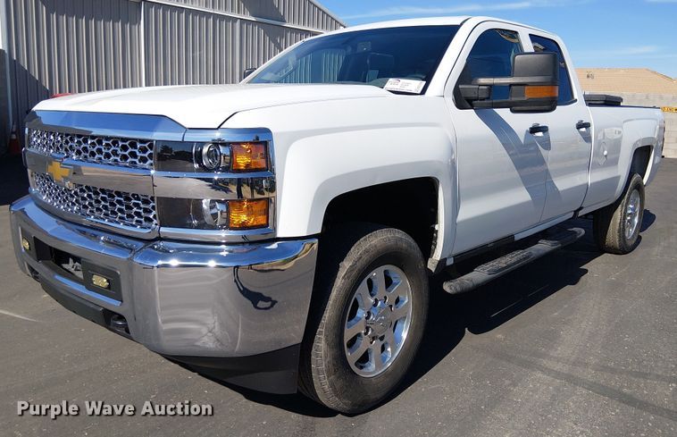 image for item EE5160 2019 Chevrolet Silverado 2500HD Ext. Cab pickup truck