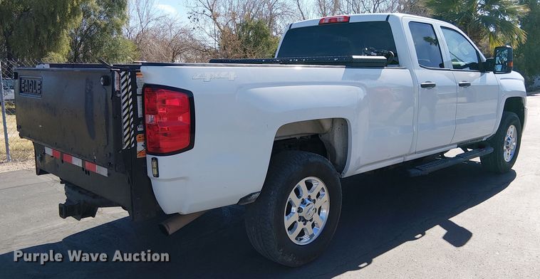 image for item EE5160 2019 Chevrolet Silverado 2500HD Ext. Cab pickup truck