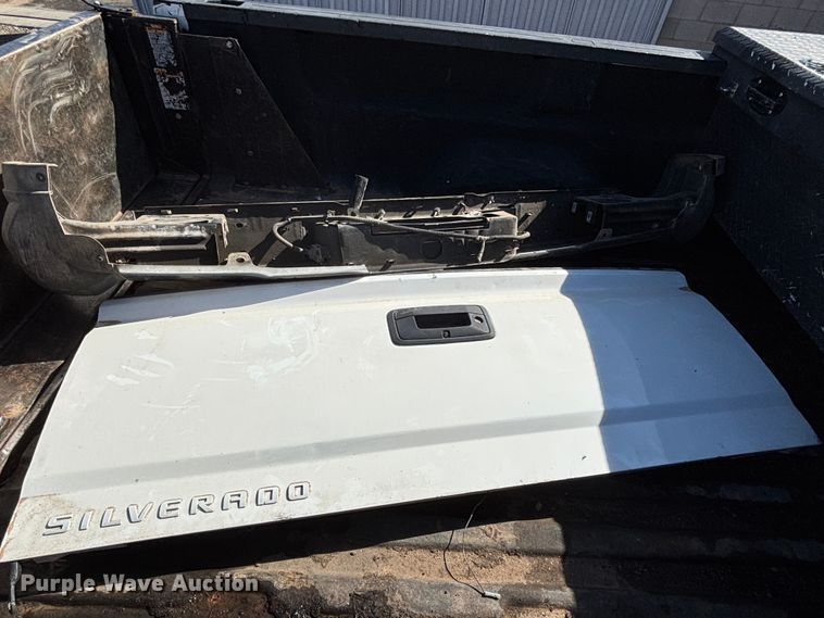 image for item EE5160 2019 Chevrolet Silverado 2500HD Ext. Cab pickup truck