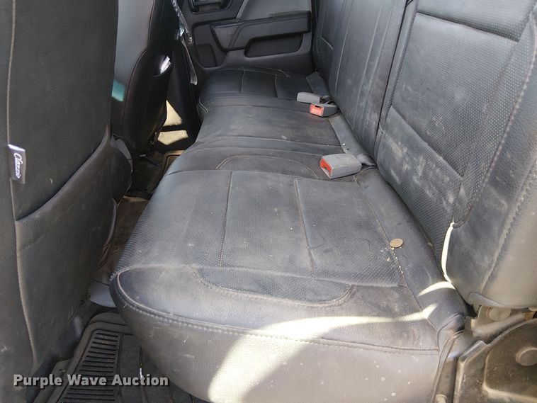 image for item EE5160 2019 Chevrolet Silverado 2500HD Ext. Cab pickup truck