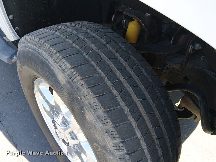 image for item EE5160 2019 Chevrolet Silverado 2500HD Ext. Cab pickup truck