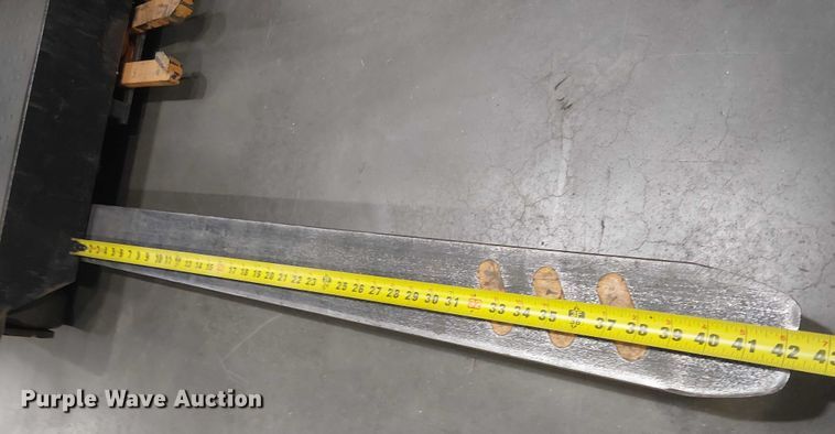 image for item EE5165 2017 Crown SP3520-30 order picker