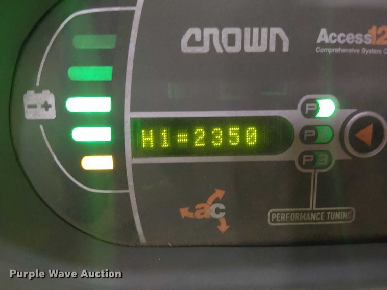 image for item EE5165 2017 Crown SP3520-30 order picker