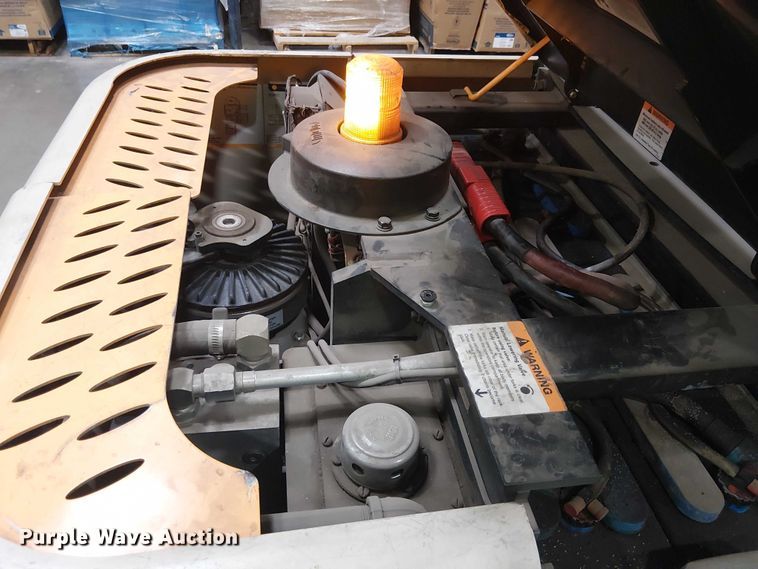 image for item EE5165 2017 Crown SP3520-30 order picker