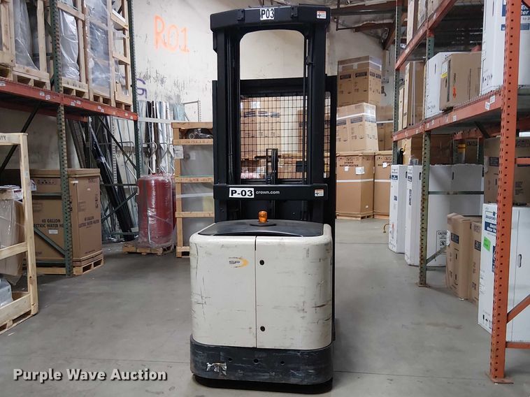 image for item EE5188 2016 Crown SP3520-30 order picker