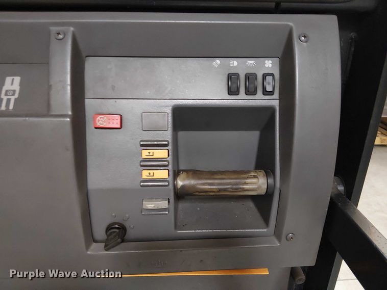 image for item EE5188 2016 Crown SP3520-30 order picker