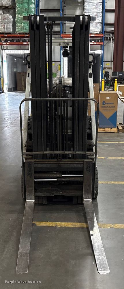 image for item EF0987 2017 UniCarriers CFS40 forklift