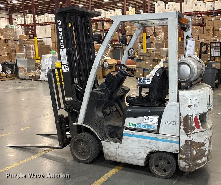 image for item EF0987 2017 UniCarriers CFS40 forklift