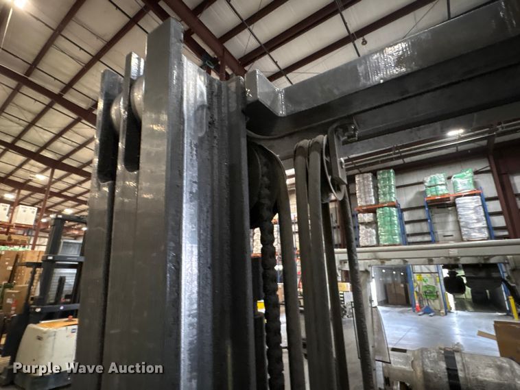 image for item EF0987 2017 UniCarriers CFS40 forklift