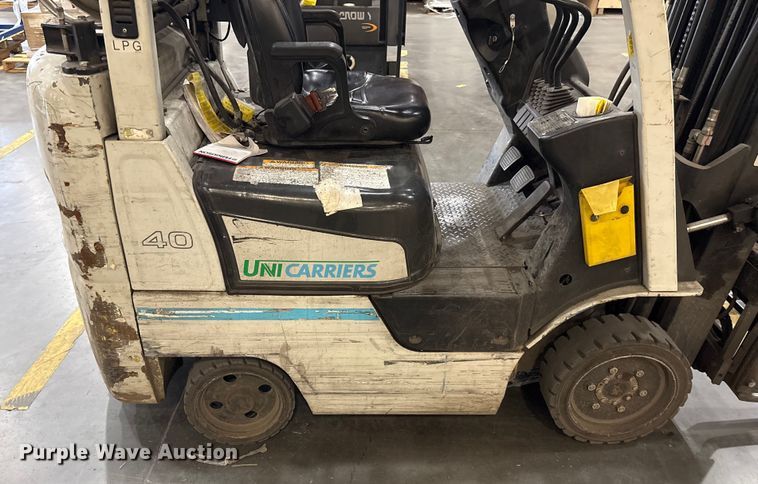 image for item EF0987 2017 UniCarriers CFS40 forklift