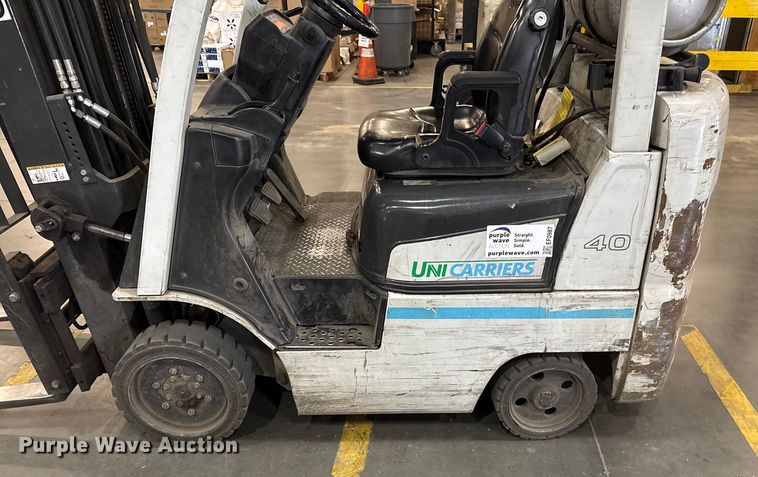 image for item EF0987 2017 UniCarriers CFS40 forklift