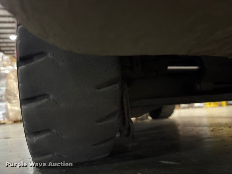 image for item EF0987 2017 UniCarriers CFS40 forklift