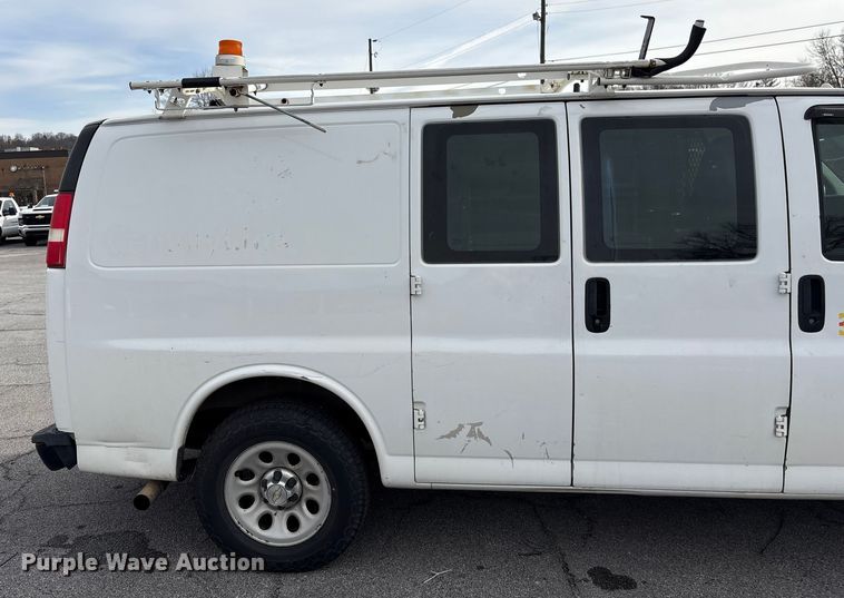 image for item EF0999 2012 Chevrolet Express 1500 van
