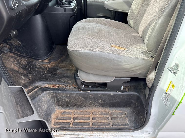 image for item EF0999 2012 Chevrolet Express 1500 van