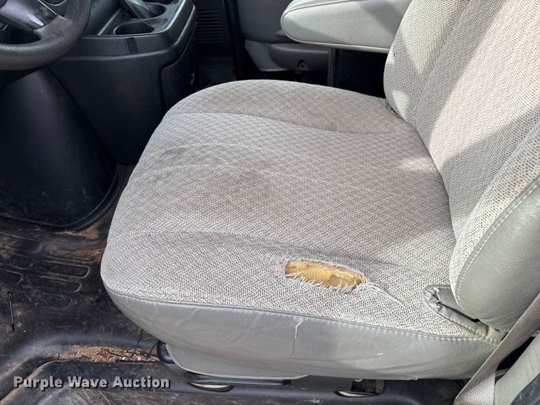 image for item EF0999 2012 Chevrolet Express 1500 van